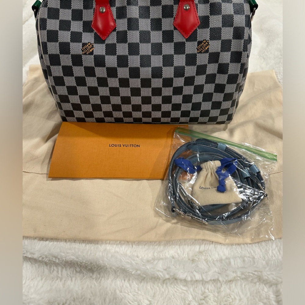 *RARE Louis Vuitton black and white damier Speedy 30